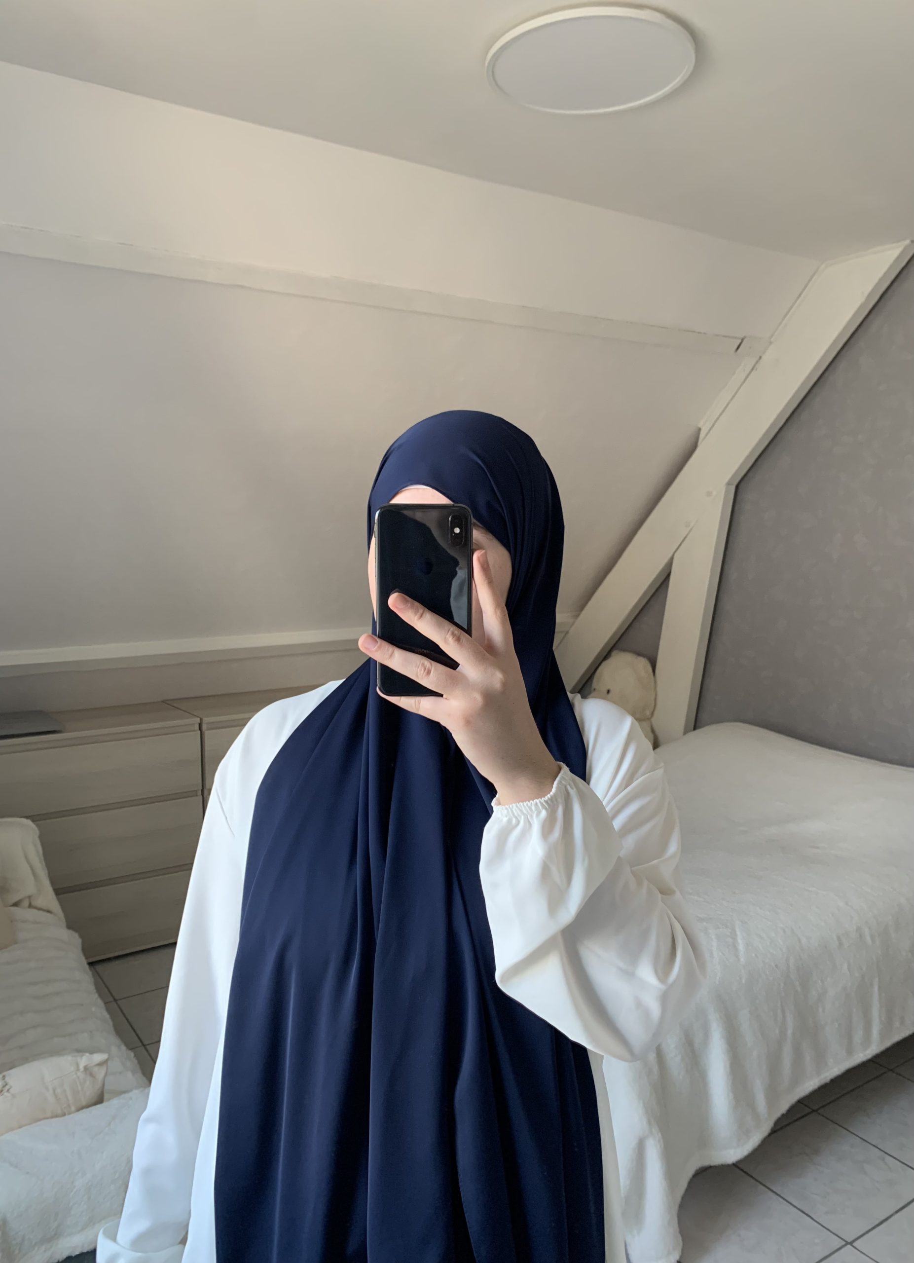 Voile En Soie De Médine - Bleu Marine Foncé – Image 3